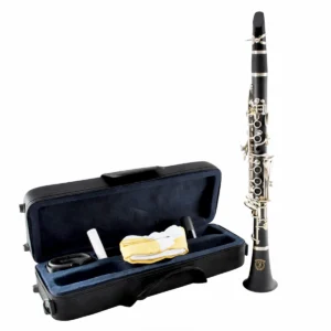 Clarinete Requinto Blessing modelo 6402E-17 en Mi Bemol con cuerpo de ebonita negra y llaves niqueladas