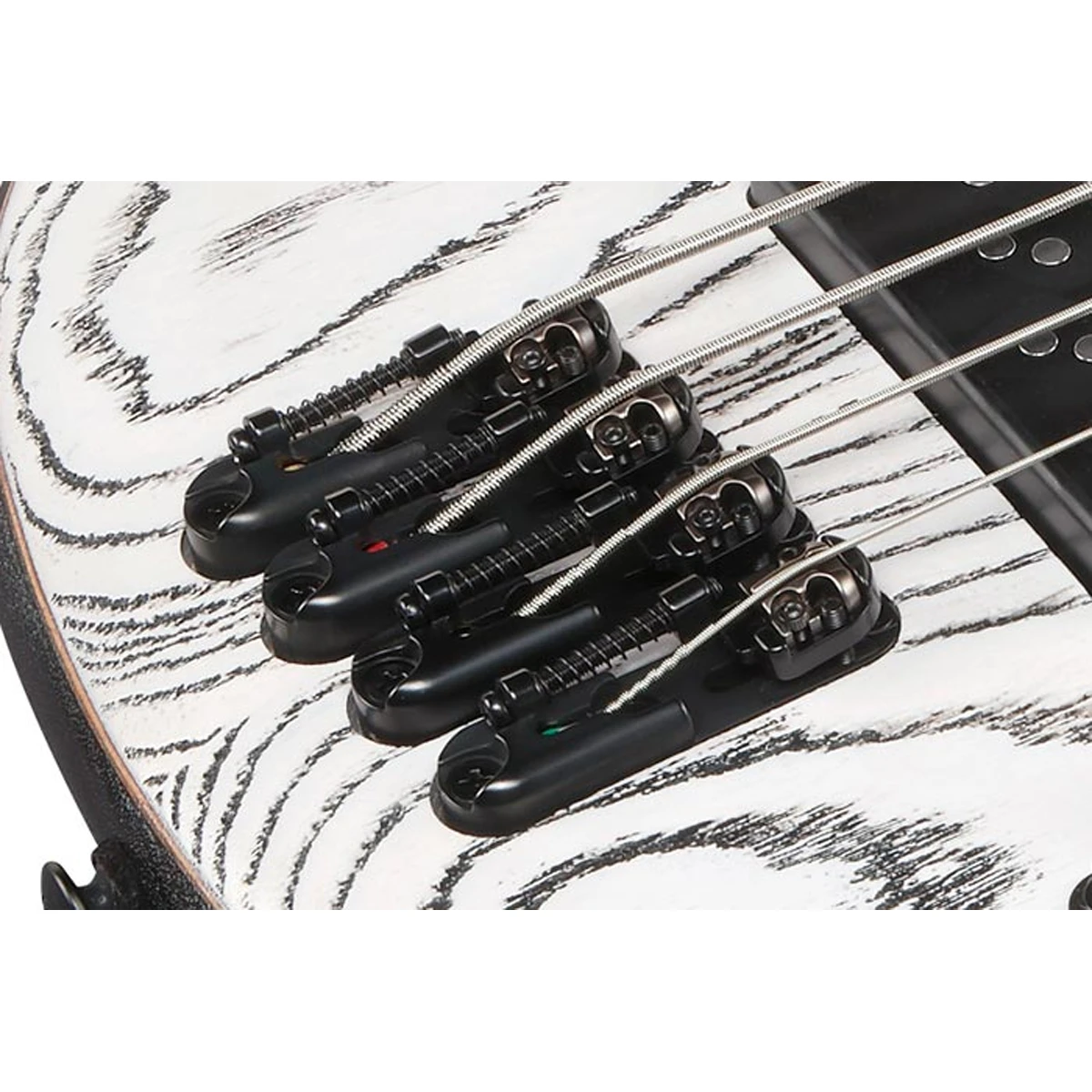 Bajo eléctrico de 5 cuerdas Ibanez SR1325SB Premium con tapa de fresno arenado, pastillas Nordstrand Big Break y herrajes negros de frente.