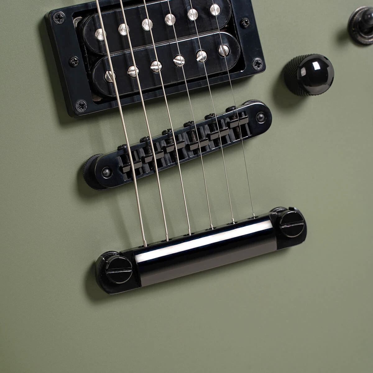 Guitarra eléctrica Cort Meta MBM-2H-B-SUS SOG Stage Olive Green Matt